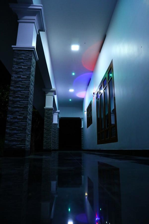 Sri Lakshmi Gardens Hotel Thekkady Exterior photo